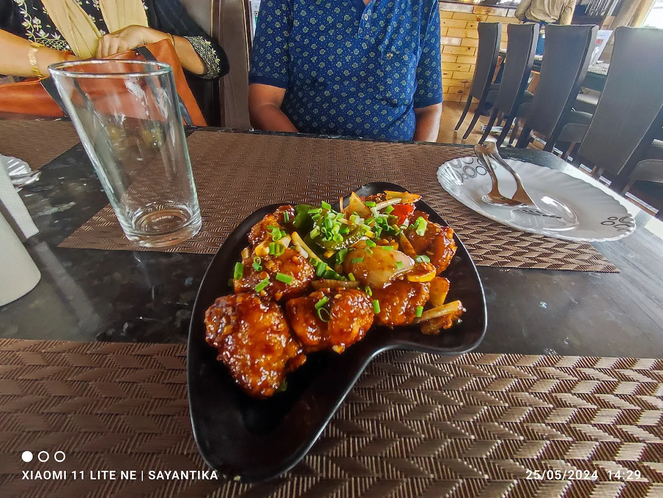 Kris Kros Restaurant